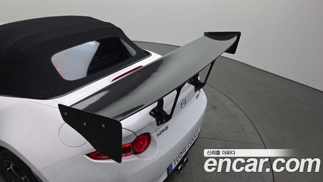 Mazda MX-5 Miata 2019 — photo 20