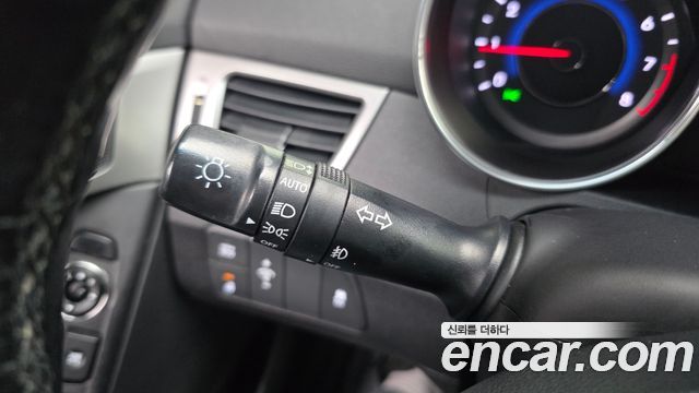 Hyundai AVANTE 2014 — photo 28