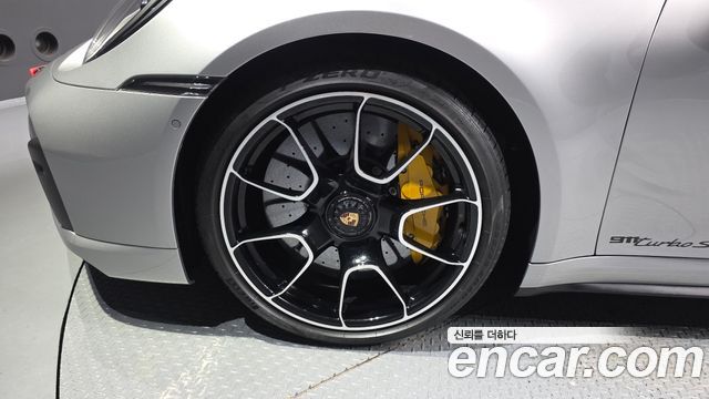 Porsche 911 2022 — photo 5