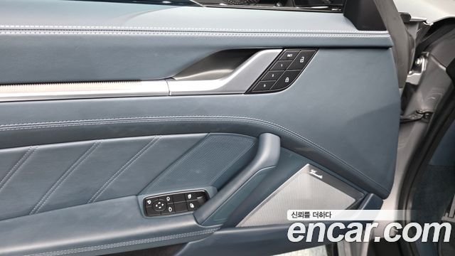 Porsche 911 2022 — photo 30