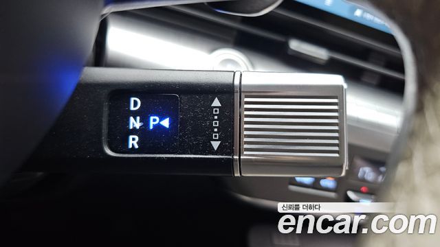 Hyundai Kona 2023 — photo 12