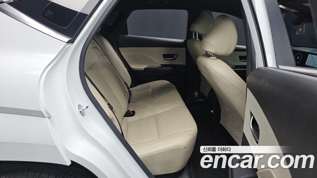 Hyundai Kona 2023 — photo 17