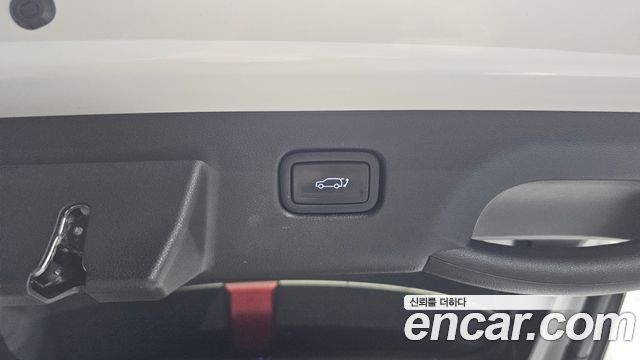 Hyundai Kona 2023 — photo 36