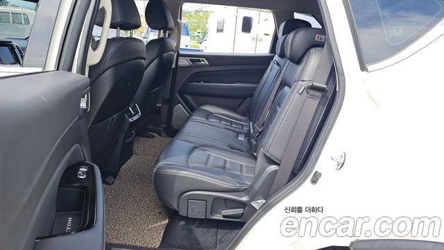 KG Mobility Rexton 2018 — photo 11