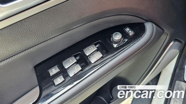 KG Mobility Rexton 2018 — photo 17