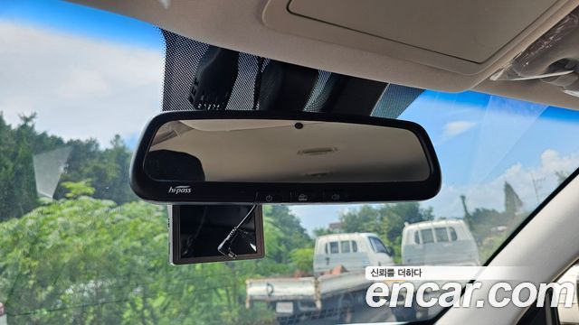 KG Mobility Rexton 2018 — photo 18