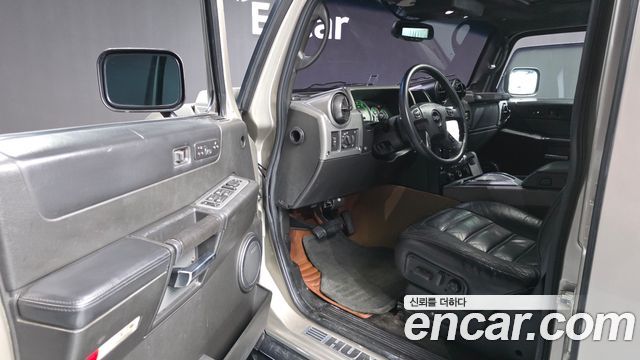 Hummer H2 2005 — photo 10