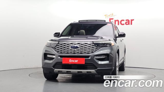 Ford Explorer 2022 — photo 3
