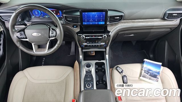 Ford Explorer 2022 — photo 10