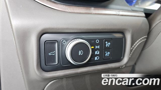 Ford Explorer 2022 — photo 25