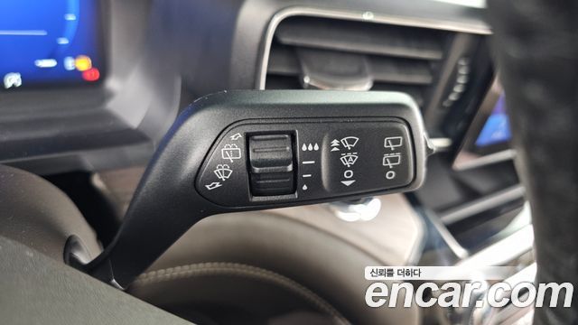 Ford Explorer 2022 — photo 26
