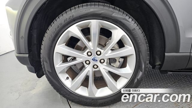 Ford Explorer 2022 — photo 7