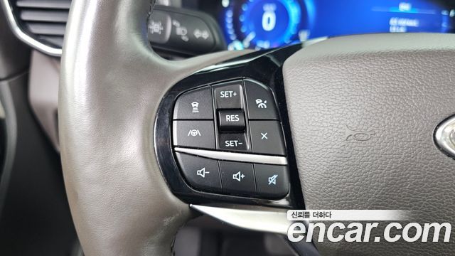 Ford Explorer 2022 — photo 28