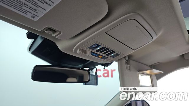 Ford Explorer 2022 — photo 32