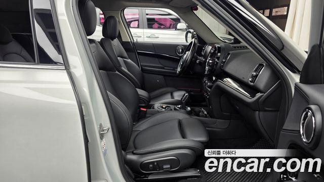 Mini Countryman 2021 — photo 17