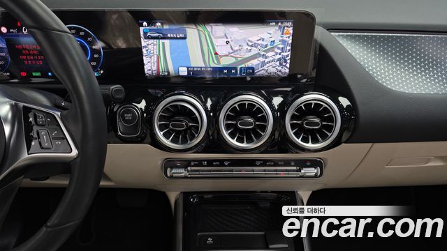 Mercedes-Benz EQA 2026 — photo 21