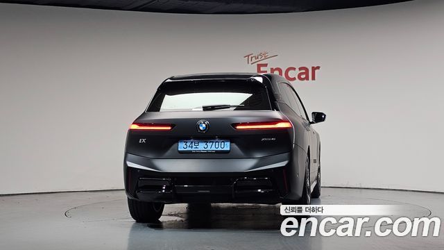 BMW iX 2026 — photo 4