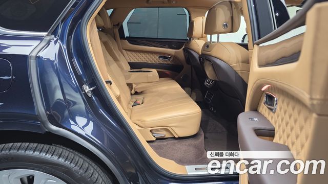 Bentley Bentayga 2022 — photo 12