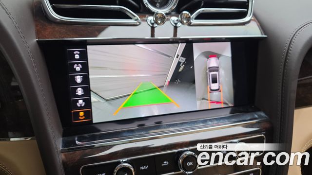 Bentley Bentayga 2022 — photo 15