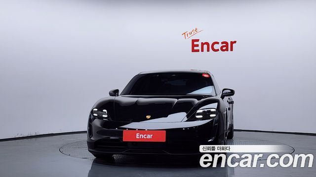 Porsche Taycan 2022 — photo 3