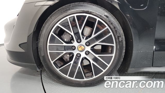 Porsche Taycan 2022 — photo 5