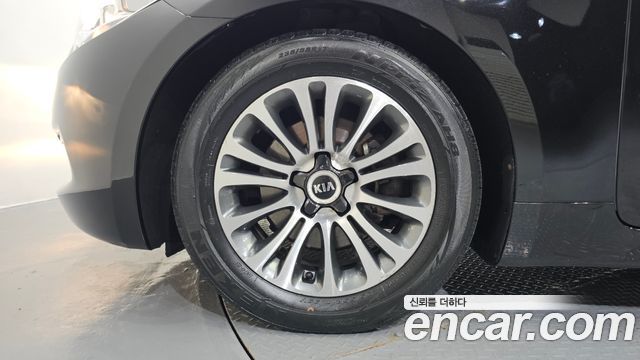 Kia K9 2013 — photo 5