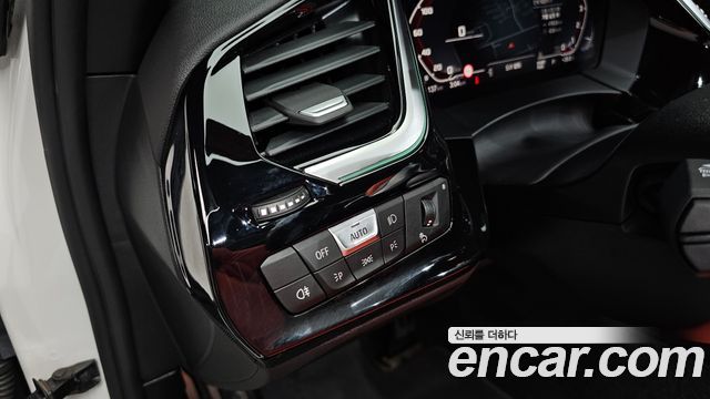 BMW Z4 2024 — photo 24