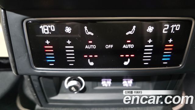 Lamborghini Urus 2021 — photo 36