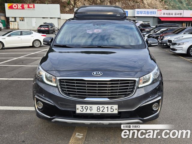 Kia Canival 2018 — photo 2