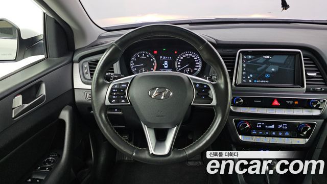 Hyundai Sonata 2019 — photo 12