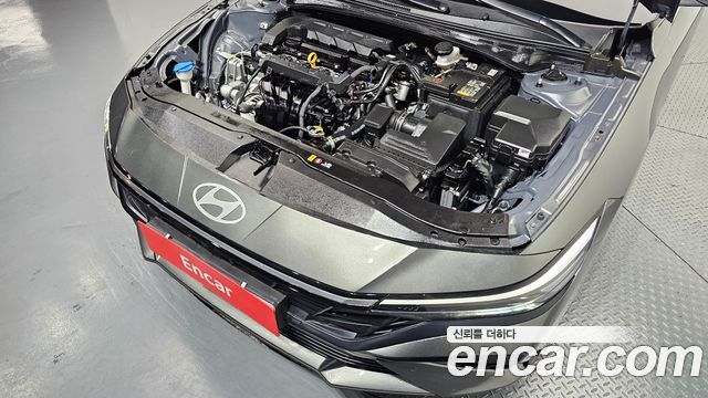 Hyundai AVANTE 2025 — photo 6