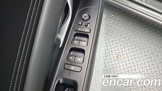 Hyundai AVANTE 2025 — photo 24