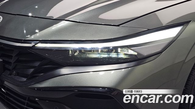 Hyundai AVANTE 2025 — photo 8