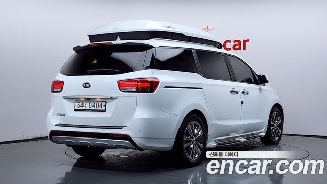 Kia Canival 2016 — photo 2