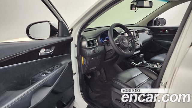 Kia Sorento 2016 — photo 13