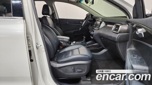 Kia Sorento 2016 — photo 16