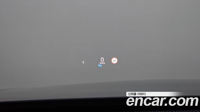 Mercedes-Benz E-Class 2019 — photo 21