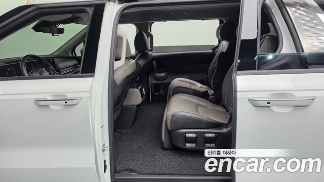 Kia Canival 2024 — photo 17