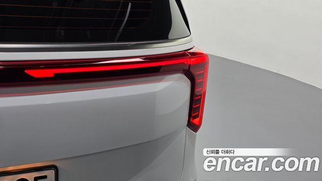 Kia Canival 2024 — photo 9
