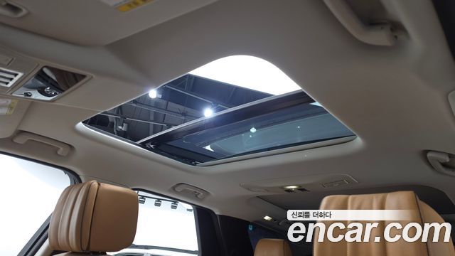 Land Rover Discovery 2020 — photo 24