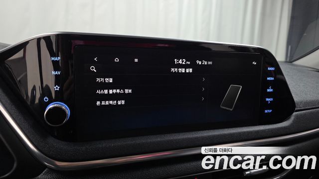 Hyundai Sonata 2020 — photo 31