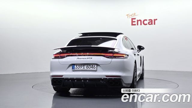 Porsche Panamera 2019 — photo 4
