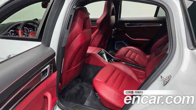 Porsche Panamera 2019 — photo 12