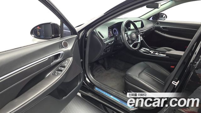 Hyundai Sonata 2023 — photo 13