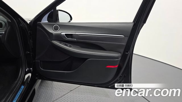 Hyundai Sonata 2023 — photo 14