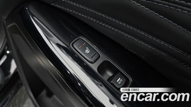 Kia K7 2020 — photo 28