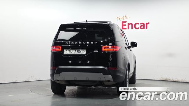Land Rover Discovery 2018 — photo 4