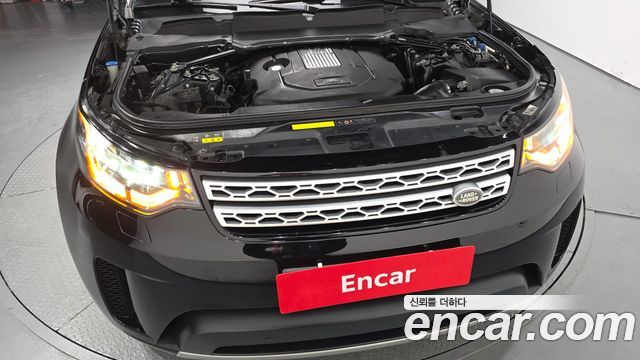 Land Rover Discovery 2018 — photo 6
