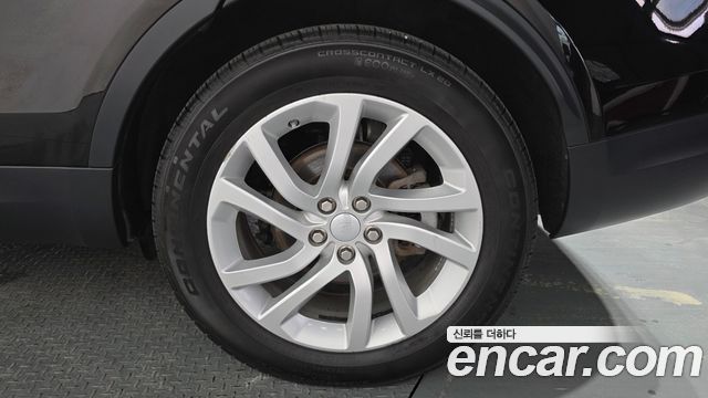 Land Rover Discovery 2018 — photo 7