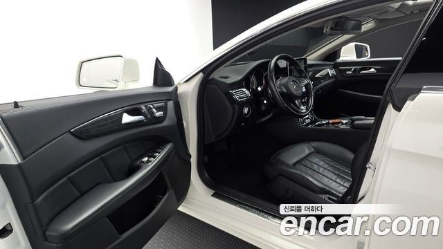 Mercedes-Benz CLS-Class 2015 — photo 10